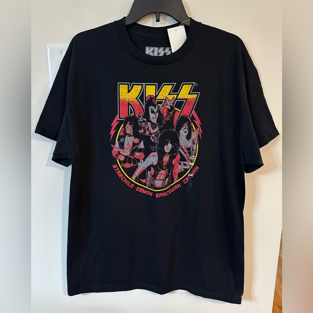 KISS Men’s Black Graphic Tshirt NWT Various Sizes